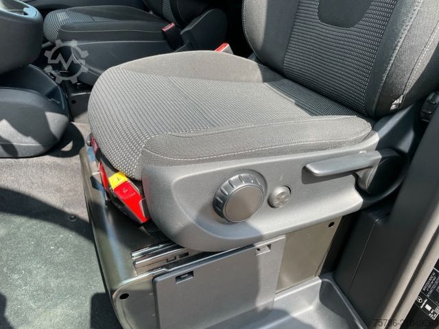 Miniautocarro MERCEDES-BENZ Vito 119 CDI Tourer Select 4x4/ 7 Sitze/ 2x AC
