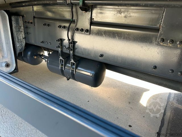 Lastbilmonteret kran VOLVO FM 420 Baustoff 6x2 lift/lenk Atlas Kran