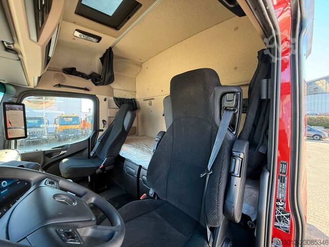 Standard dragbil MERCEDES-BENZ Actros 2148 4x2 SZM 2 Tank