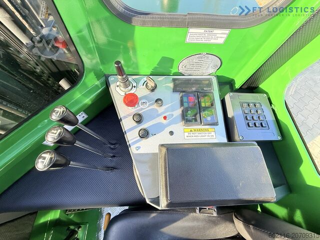 Vierwegheftruck Combilift C4000 GAS TRIPLEX 6900 FREE-LIFT CABIN