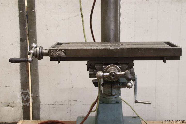 Stalpboormachine MK3 met kruistafel Strands S68
