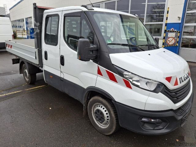 Furgonetka pick-up IVECO 35S14 DoKa / MOTORSCHADEN