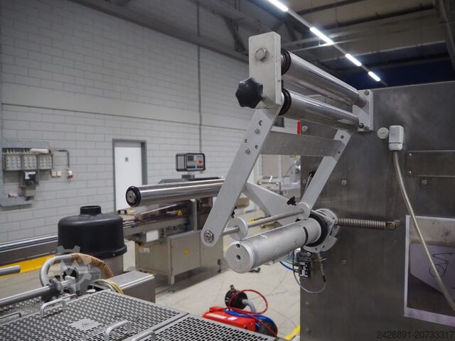 Thermoformer Multivac R 230 MC