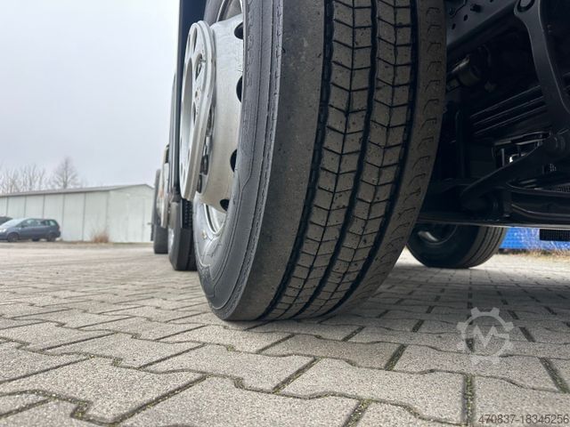 Haakarm vrachtwagen MERCEDES-BENZ Arocs 3243 8x2 / M-Tec HLS 20 Silosteller + Funk