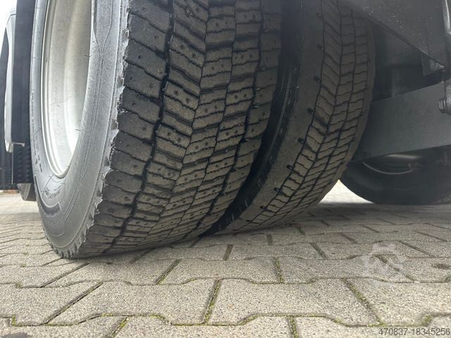 Haakarm vrachtwagen MERCEDES-BENZ Arocs 3243 8x2 / M-Tec HLS 20 Silosteller + Funk