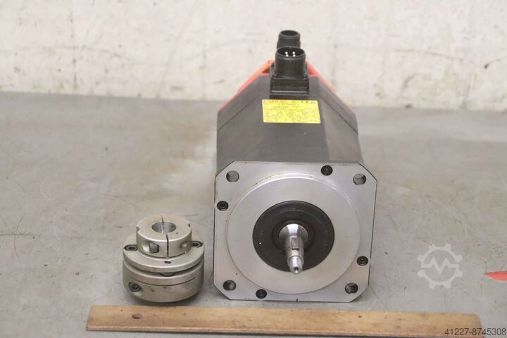 Servomotor 1,6 kW 3000 rpm Fanuc Santenberg A06B-0227-B000 GTC S 2