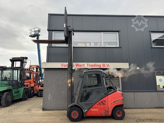 Linde H30T-01 Duplo 365 Sideshift / Vorkversteller LPG 2012 LINDE H30T-01 Duplo 365 Sideshift / Vorkversteller LPG 2012