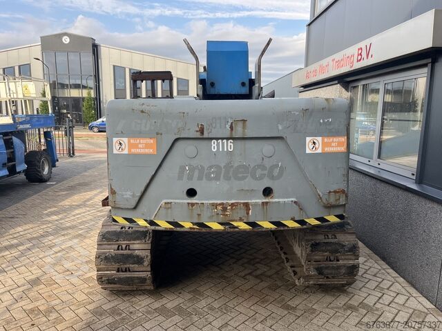 Guseničarska podizna platforma AICHI SR18A, teleskopska platforma, ISUZU dizel, gumene podloge, 2007 AICHI SR18A telescoop hoogwerker ISUZU diesel rubber pads 2007 AICHI