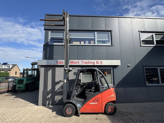 Linde H20D-01 Triplo 470 Freelift / Sideshift 5355UUR VW Diesel 2012 LINDE H20D-01 Triplo 470 Freelift / Sideshift 5355UUR VW Diesel 2012