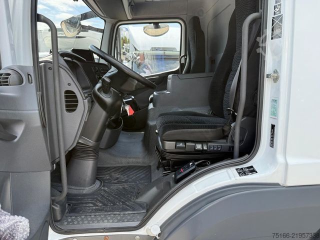 Skříňový nákladní automobil MERCEDES-BENZ ATEGO 918 L Koffer 5,30 m LBW 1,5 T*E 6D*NL 4 T