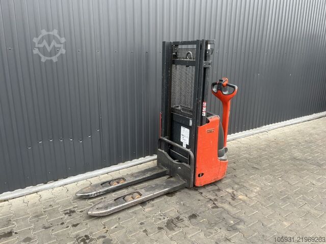 Στοίβαξη πεζών Linde L12
