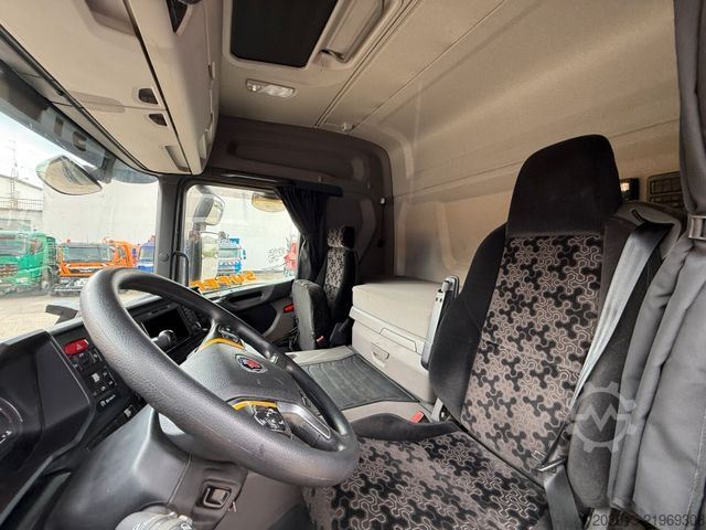 Standaard trekker SCANIA 450 XT 4x4 Euro 6 SZM Kipphydraulik Blatt / Luft
