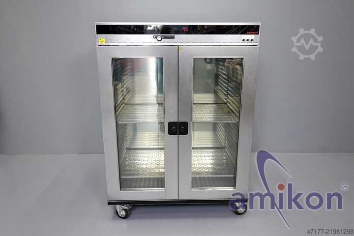 10 °C až +300 °C, objem 749 litrů Memmert Universal - Wärmeschrank UFP 800