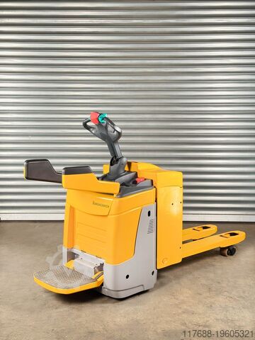Niederhubwagen-Mitfahrer Jungheinrich EJE 120 - Service Neu - Batterie 95%