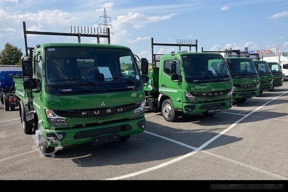 Tre-vejs tippevogn FUSO Canter 7C18 Meiller-Trigenius-Dreiseitenkipper
