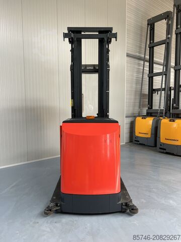 V 11 - Rail Guidance!! Cabin 1000MM!! DOUBLE steering!! LINDE V 11 - Rail Guidance !! Cabin 1000 MM !! DOUBLE steering !!