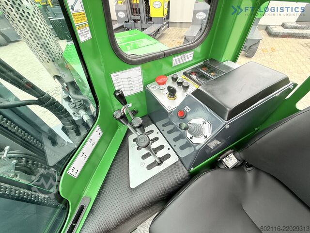 Dört yollu forklift Combilift C3000 DIESEL TRIPLEX 4900 POSITIONER