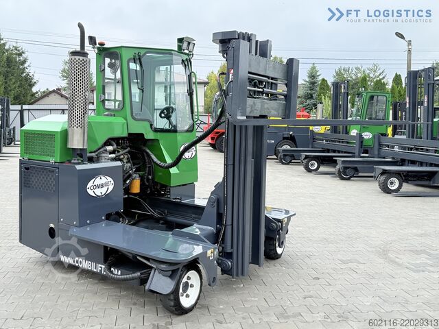 Dört yollu forklift Combilift C3000 DIESEL TRIPLEX 4900 POSITIONER