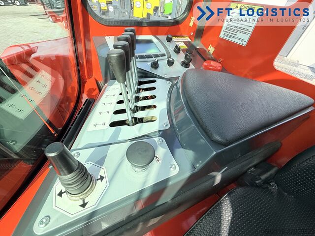 Négyirányú targoncát Combilift C3000ET TRIPLEX 5940 WIDE FORK POSITIONE