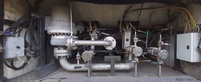 Reboque cisterna ROBINE CO2 Gas Carbon dioxide used tank semi-trailer
