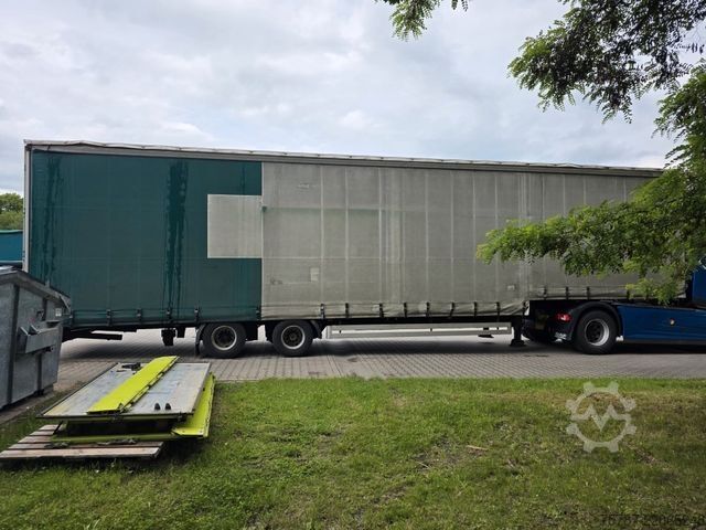 Otevřený návěs s plachtou SCHWARZMÜLLER Jumbo mit Bordwänden und Schwanenhals