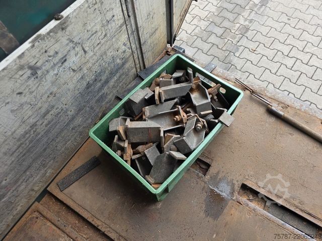 Otevřený návěs s plachtou SCHWARZMÜLLER Jumbo mit Bordwänden und Schwanenhals