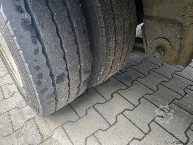 Otevřený návěs s plachtou SCHWARZMÜLLER Jumbo mit Bordwänden und Schwanenhals