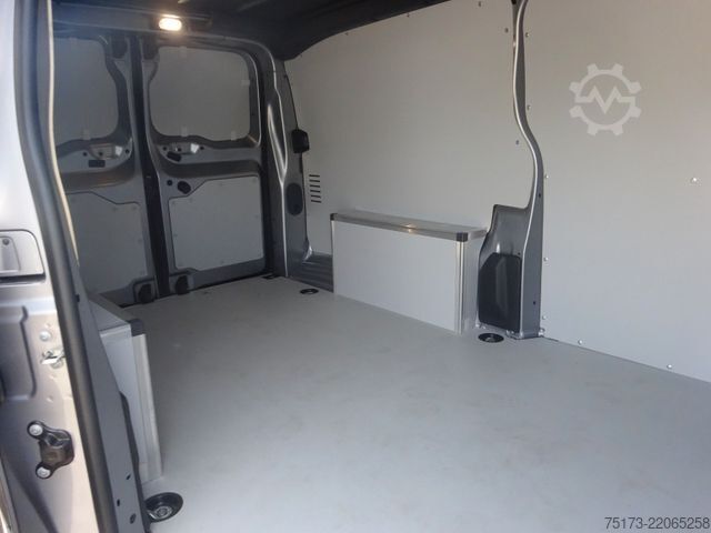 Skåpbil OPEL Vivaro Kasten 177PS Autm. XL Navi Winter