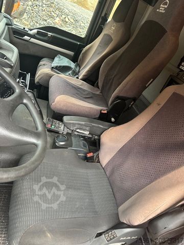 Szemetesautó MAN TGS 28.320 6x2-4 BL FAUN VarioPress/ Zöller /24