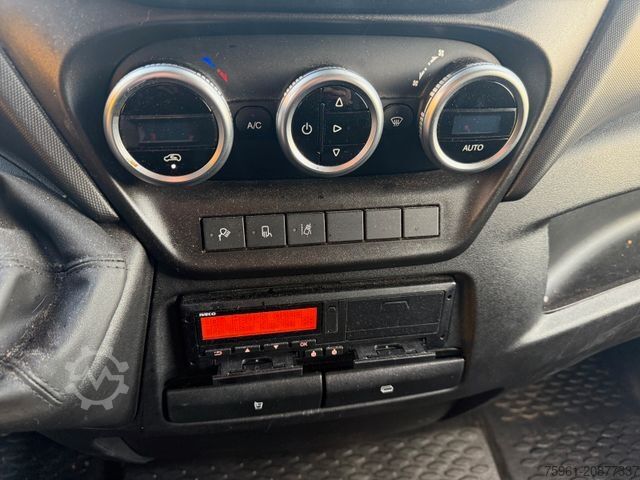 Furgon skrzyniowy IVECO Daily 35S21 (35-210) Kastenwagen