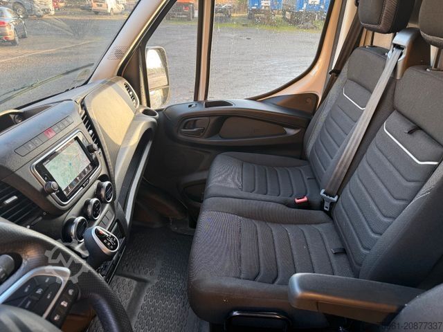 Furgon skrzyniowy IVECO Daily 35S21 (35-210) Kastenwagen