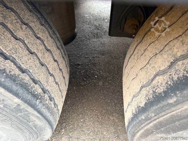 Naczepa otwarta z plandeką KRONE 5x SD Profi Liner Schiebeplane Curtainsider