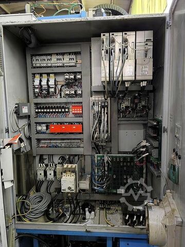 Vertikales Bearbeitungszentrum MAZAK VTC 30 C