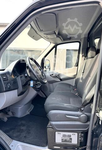 Vrachtwagen met bakwagen MERCEDES-BENZ Sprinter II 513, Koffer, LBW, 3 Sitze, 80