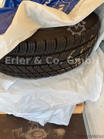 Vrachtwagen met bakwagen MERCEDES-BENZ Sprinter II 513, Koffer, LBW, 3 Sitze, 80