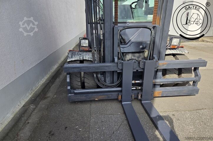 Wózek widłowy z silnikiem wysokoprężnym Linde H80D-01