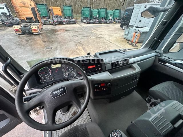 Vrachtauto met open laadbak MAN TGS 26.320 6x2 Euro4 Pritsche + Terex Ladekran