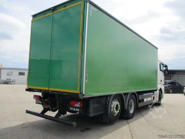 Camião de bebidas MAN TGX 26.440, Getränkeaufbau mit Schiebeplane