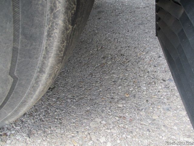 Camião de bebidas MAN TGX 26.440, Getränkeaufbau mit Schiebeplane