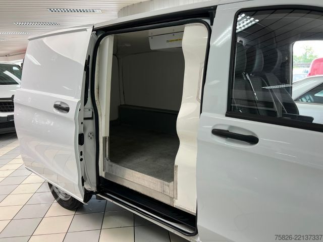 Koelwagen met geïsoleerde laadbak MERCEDES-BENZ Vito Kasten 111CDI lang*0°*Kühlkasten*Konvekta*