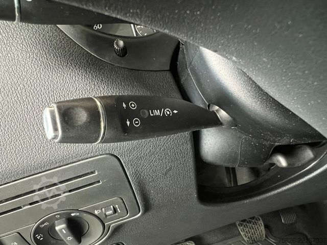 Koelwagen met geïsoleerde laadbak MERCEDES-BENZ Vito Kasten 111CDI lang*0°*Kühlkasten*Konvekta*