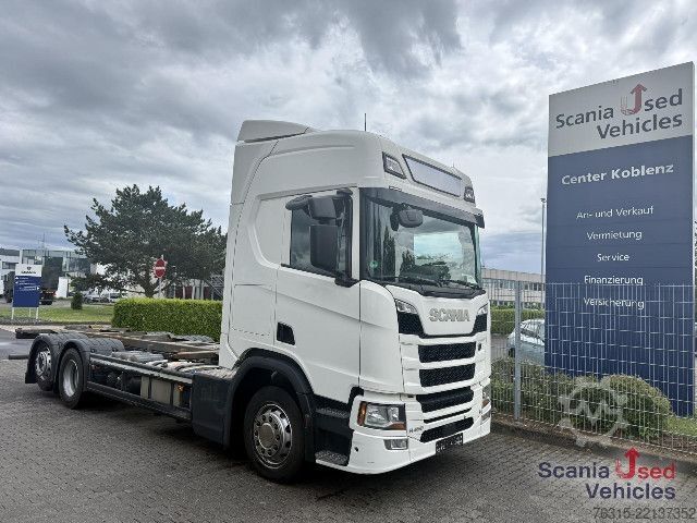 Lastbil med utbytbar kaross Scania R450- 6x2- BDF HUBSCHWINGE- MOTOR WASSERVERLUST