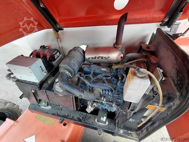 Piattaforma di lavoro telescopica articolata Niftylift HR28 HYBRID 4X4