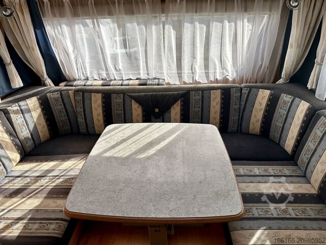 Karavan Dethleffs Camper 470 V