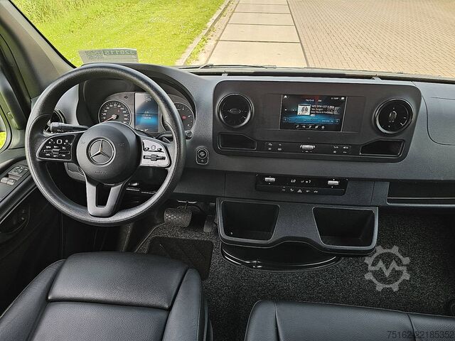 Kombi s vysokou střechou MERCEDES-BENZ SPRINTER 317 L4H2 XXL Automaat