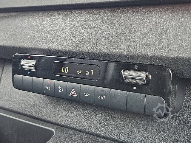 Kombi s vysokou střechou MERCEDES-BENZ SPRINTER 317 L4H2 XXL Automaat