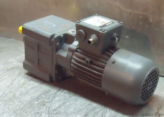 Aandrijfmotor 0,25 kW 23,5 tpm BAUER BG10-71/D06LA4