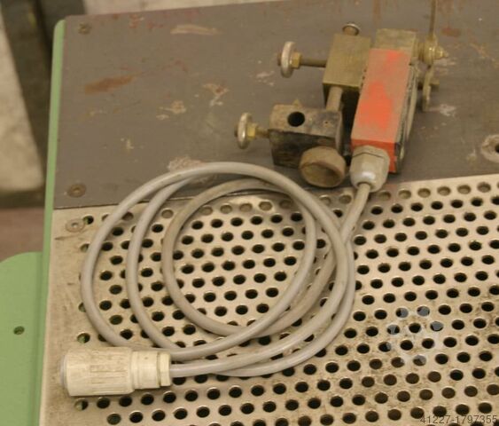 Vormrandbanderolleermachine Brandt KTV 51