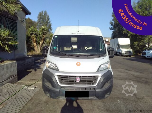 Wohnwagen/Wohnmobil Fiat Weinsberg Carabus 600 K | 4 posti letto | Completamente attrezzato