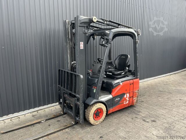 Elektrikli 3 tekerlekli forklift Linde E15-02